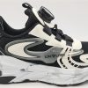 Rotating Button Sports Shoes